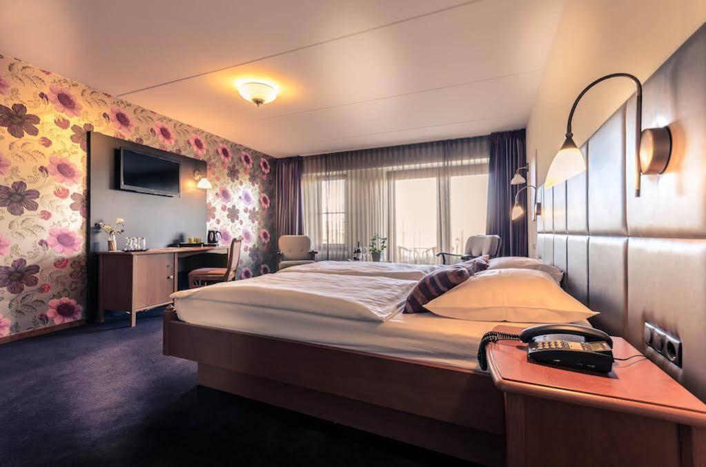 Hotel Restaurant De Roosterhoeve Roosteren المظهر الخارجي الصورة