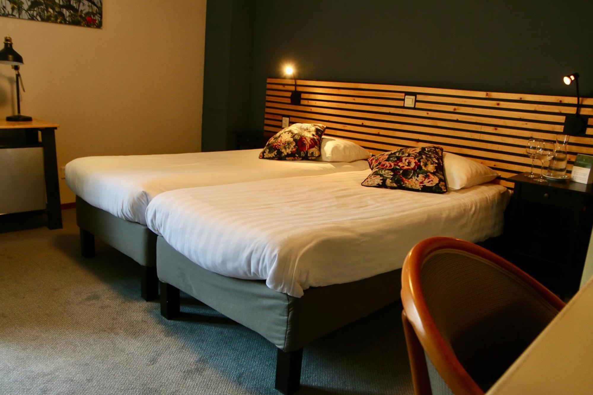 Hotel Restaurant De Roosterhoeve Roosteren المظهر الخارجي الصورة